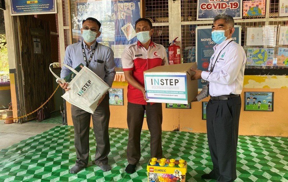 INSTEP helps 2668 primary students with Back-to-School Programme