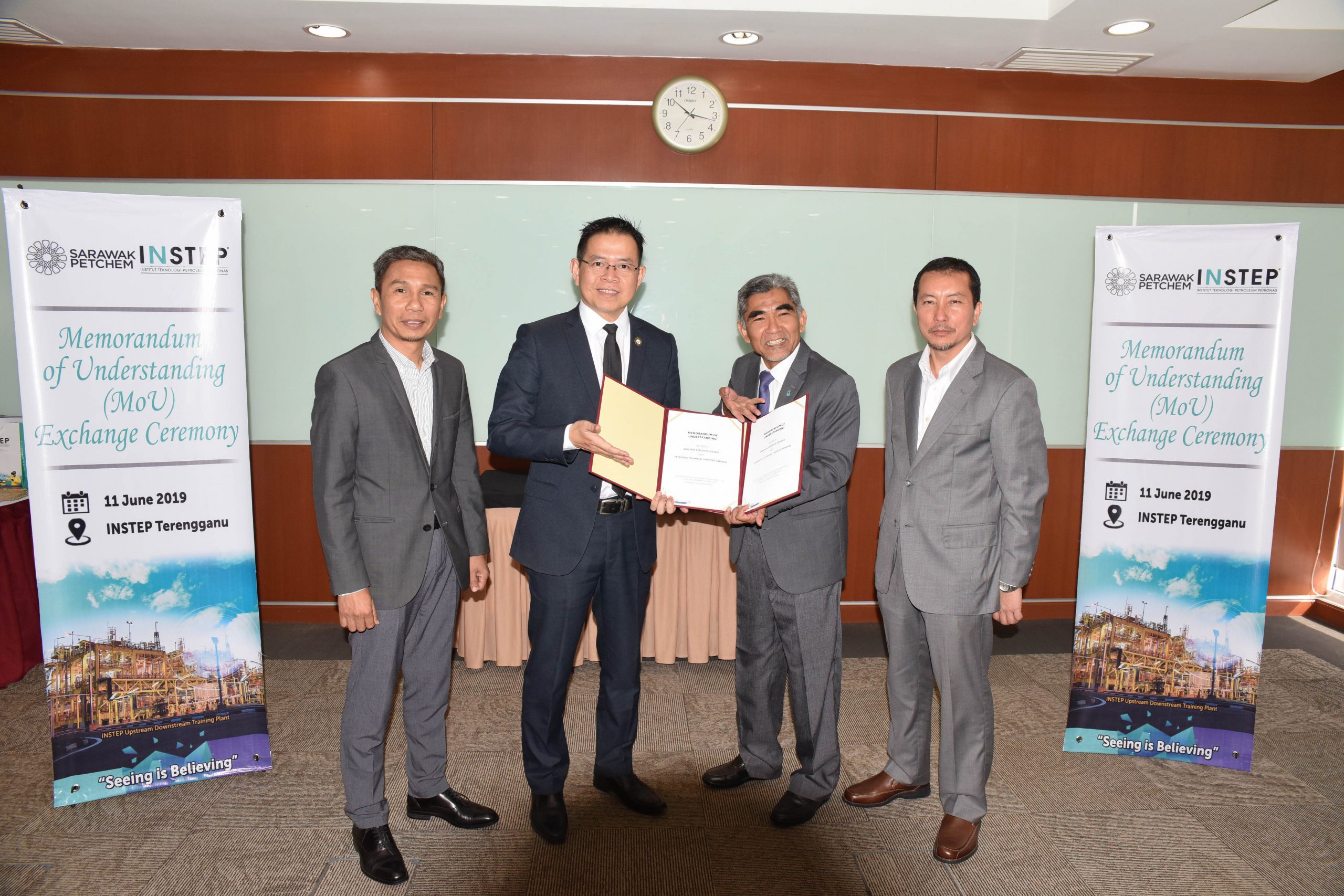 INSTEP – SARAWAK PETCHEM MoU Exchange: A Start To Enriching Lives For A Sustainable Future