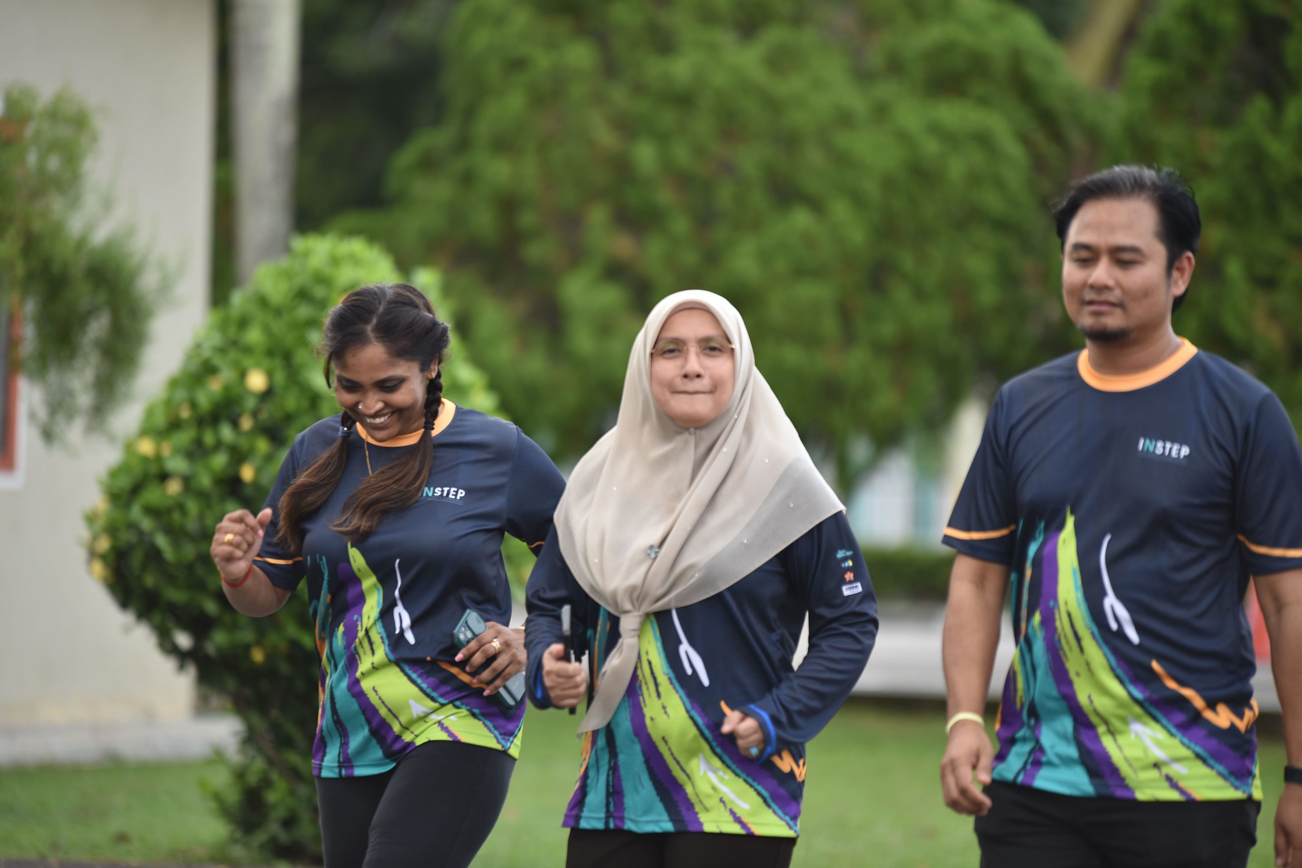 Stepping up the daily campus stroll to a light jog or even amping it up to a sprint, a dash of competitiveness livened up the evening.